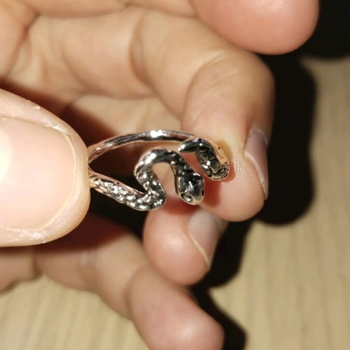 Zinc Alloy Ring new, adjustable to all fingers