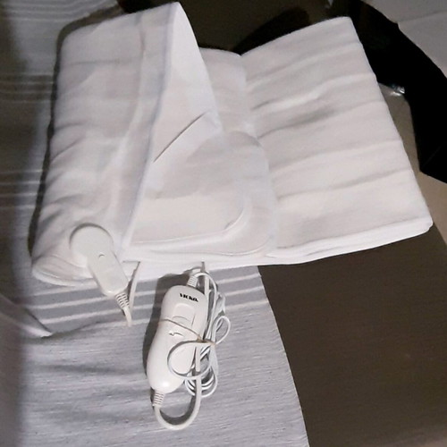 Vicko heated mattress pad single new with remote control 150×80cm