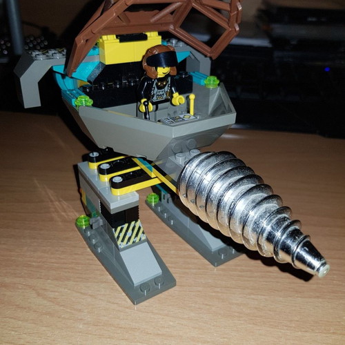 Retro Lego Rock Raiders 4940 used, The Granite Grinder set