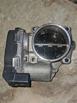 BMW Bosch throttle body like new, OEM 13547561066, VDO A2C53115534