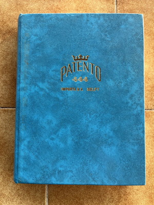 Patento 444 A5 stockbook album with 32 pages of French and Australian stamps