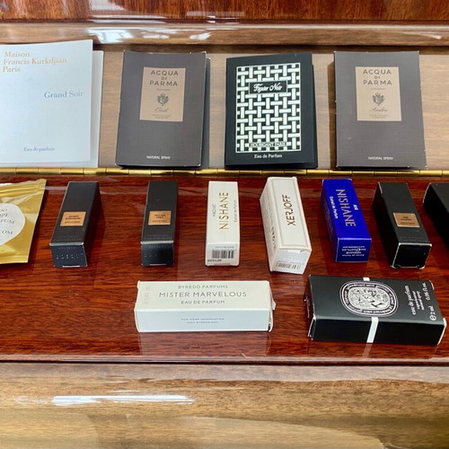 Niche perfume samples used, pack of 15, authentic
