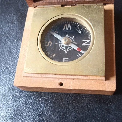 Vintage nautical compass in wooden case used, early 70s