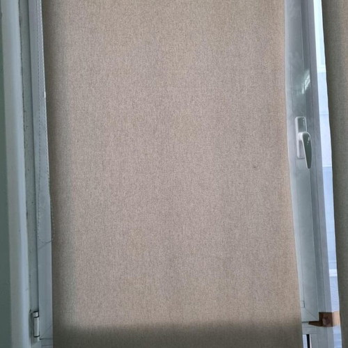Roller blinds like new, 5 pieces with dimensions 80.5 and 89 cm