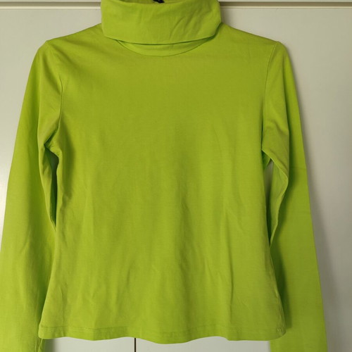 Shein turtleneck blouse like new, green and yellow, size M
