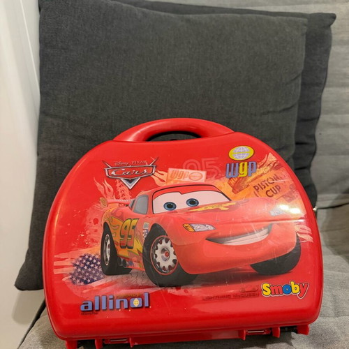 Smoby Disney Cars Lightning McQueen suitcase like new, red plastic