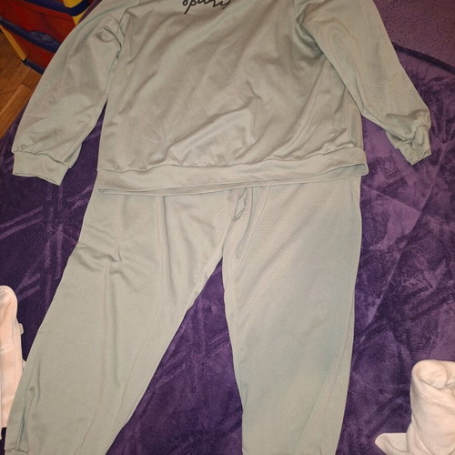Spirit sportswear set used, mint color, size XL