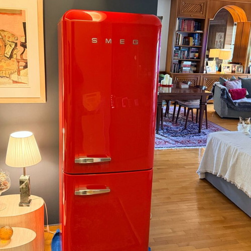 Smeg Vintage Refrigerator red like new, retro design