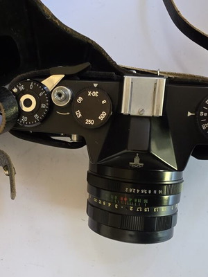 Φωτογραφική μηχανή Zenit TTL σαν καινούργια με φακό Helios-44M 58mm f/2 Μόσχα 1980