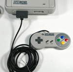 Super Nintendo Entertainment System SNES PAL μεταχειρισμένη με χειριστήριο και καλώδια