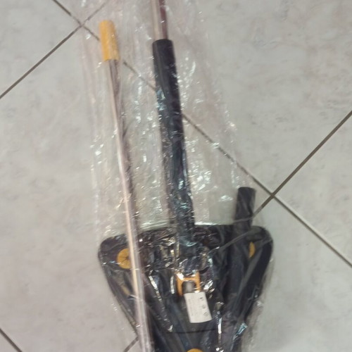 Floor mop with extra cloth for walls and cabinets