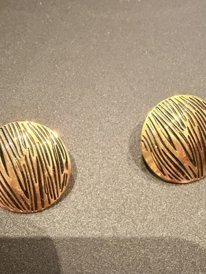 Handmade earrings new, gold color