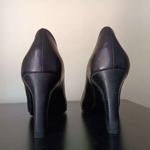 Blay black leather pumps size 40 like new