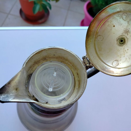 Κανάτα παλιά μεταχειρισμένη γυαλί με μέταλλο