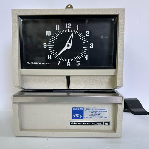 Vintage Cincinnati Job Card Recorder model 10000 mint condition with original keys