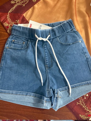 Denim shorts new in XS, S, L