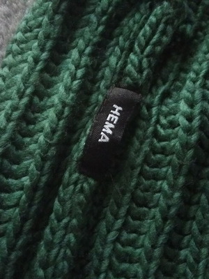 Green scarf used without edges, length 66cm