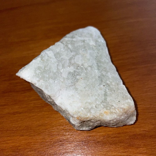 White quartz piece new for decoration and collectors
