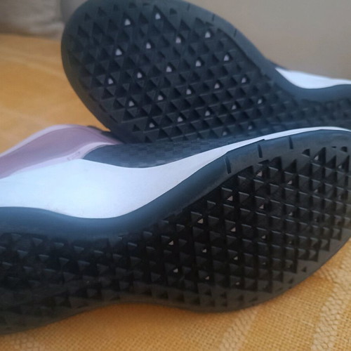 Nike Air Max women's athletic shoes size 40 like new, black pink