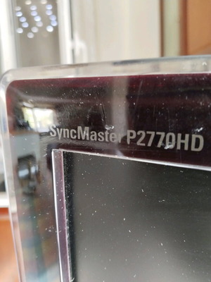 Samsung P2770HD 27" HD TV with HDMI and digital channels