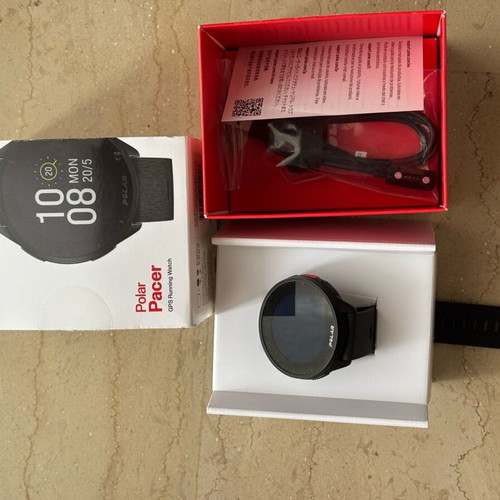 Polar Pacer GPS Running Watch new with charging cable and extra strap