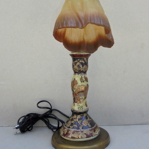Satsuma table lamp with checked wiring