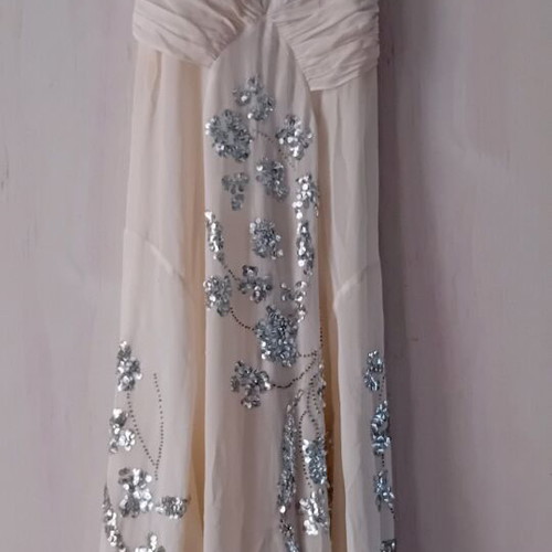 BCBG Maxazria 100% Silk Evening Dress like new, XS/S, with sequins