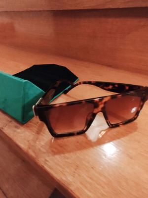 Pervedere sunglasses like new, brown, UV 400