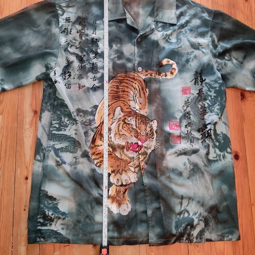 Tiger mesh button-up shirt used, unisex, size XL