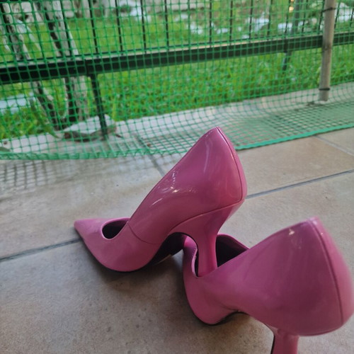 Women's pink pumps new, size 37