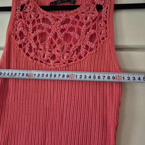 Raxevsky coral elastic top like new, size XL