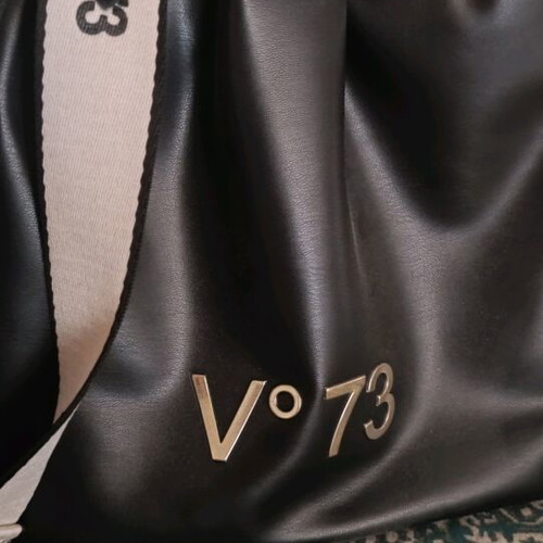 V°73 crossbody bag like new, black