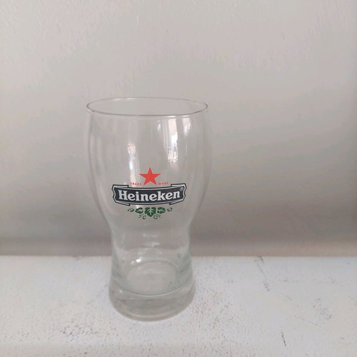 Heineken pint 250ml beer glass like new