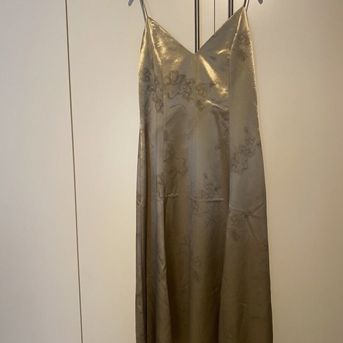 Nidodileda gold satin midi dress like new