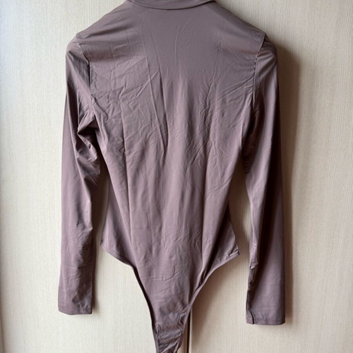 Shein bodysuit like new in mocha color size M