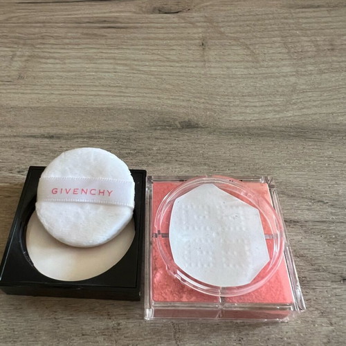 Givenchy Prime Libre Blush shade 3 Voile Corail like new