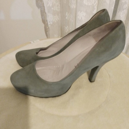 Unisa gray pumps used, anatomical, size 40
