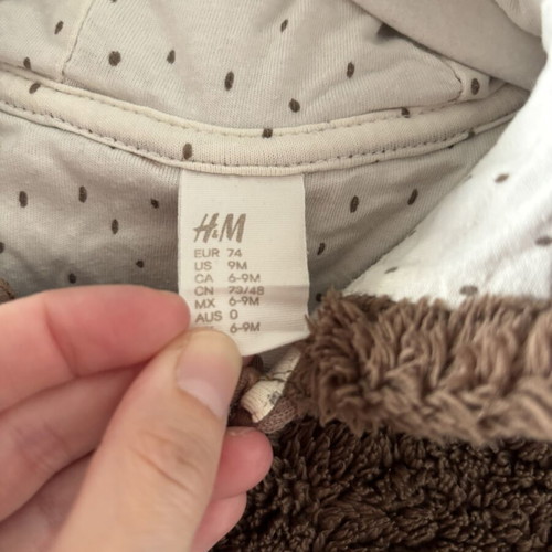 H&M Baby Romper Unisex Warm Size 6-9 Months Like New