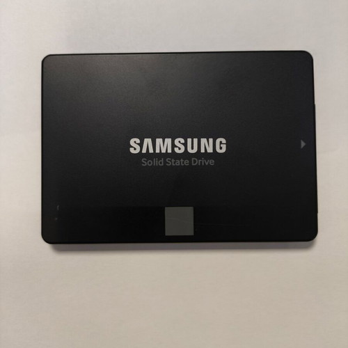 Samsung 860 EVO SSD 250GB like new, internal SATA III drive