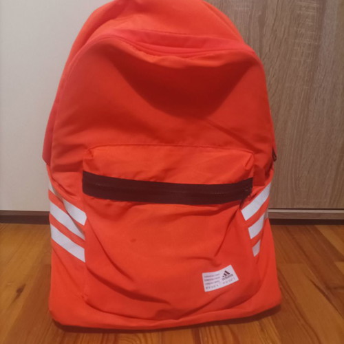 Adidas backpack slightly used, 30 L waterproof bag
