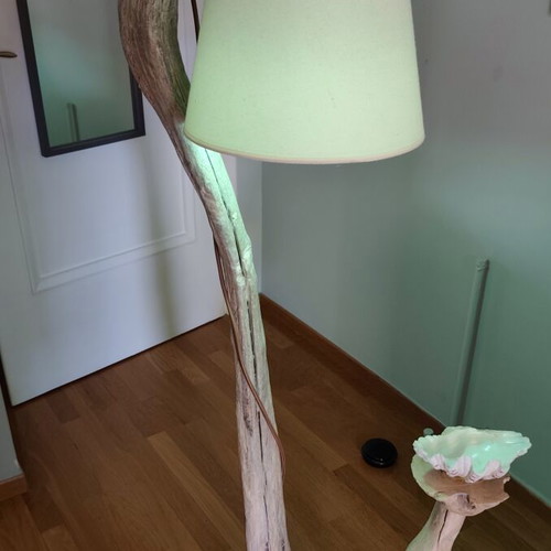 Handmade floor lamp from driftwood like new