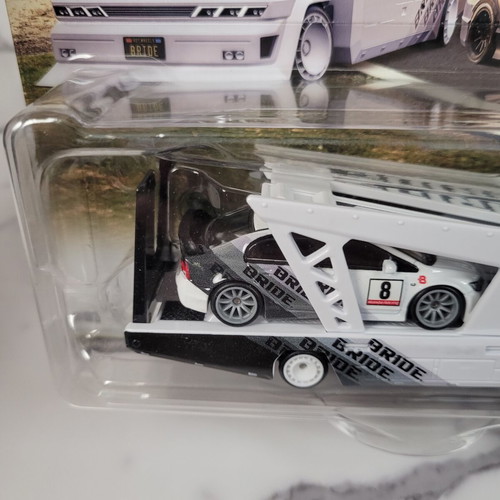 Hot Wheels Honda Civic Type R White Premium Team Transport like new