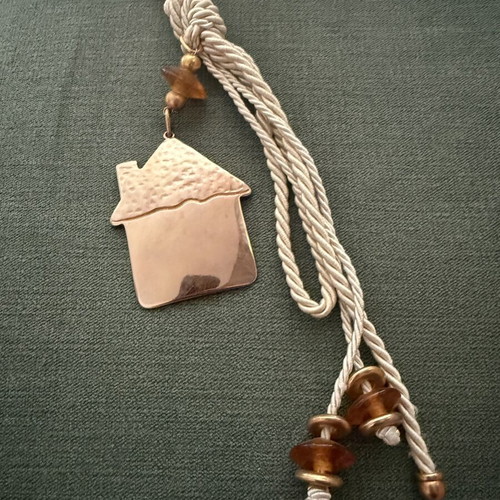 Anna Maria Mazaraki home charm like new