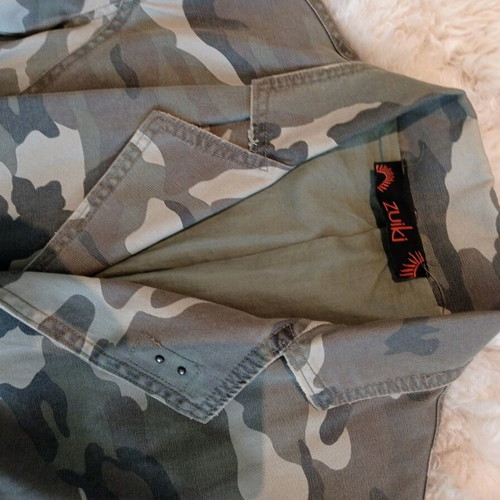 Military jacket Zuiki like new, size large, green