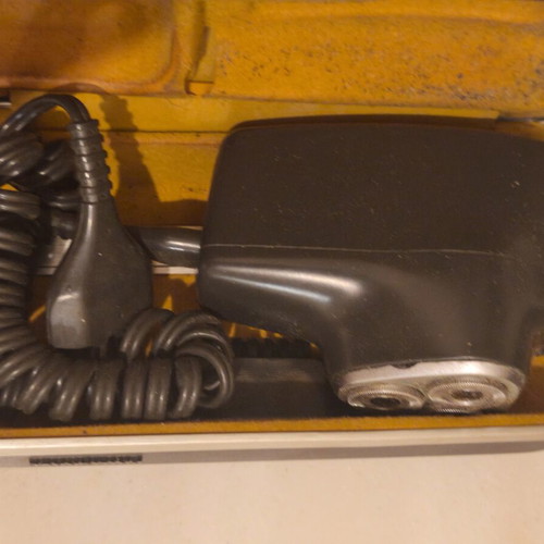 Vintage Philips Electric Shaver used with original case