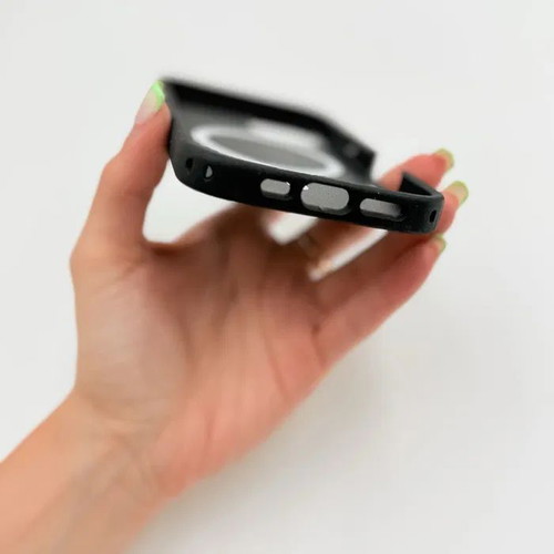 Otter Box Defender Pro Cases for iPhone 16 New, Black
