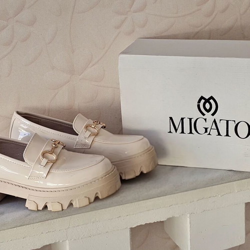 Migato beige chunky patent loafers, size 37