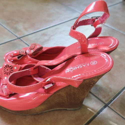 Platform sandals size 39 used, peach color, 12 cm heel, Fashion brand