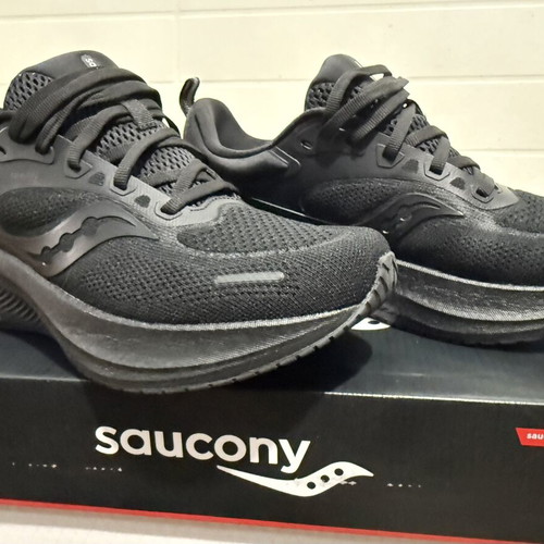 Saucony Surge 3 athletic shoes size 42 like new, black