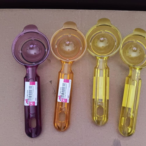 Gadget for egg yolk separator new